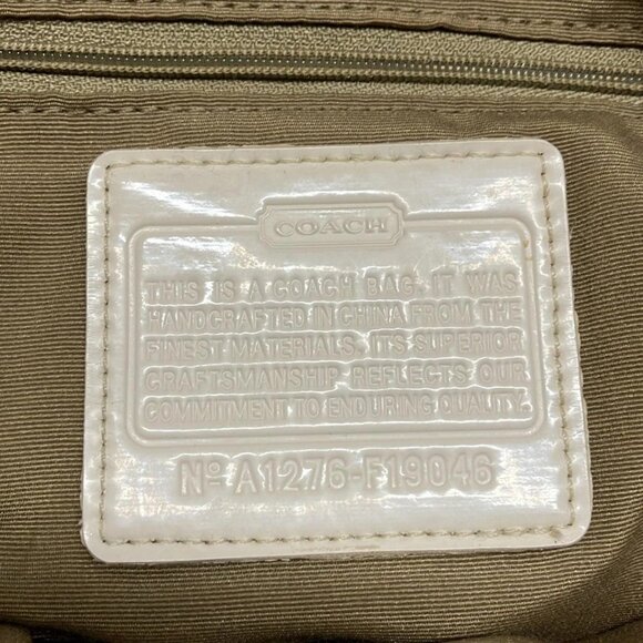 Auth COACH Signature Striped Tote F19046 Beige Cream Jacquard Patent Leather - Picture 8 of 16